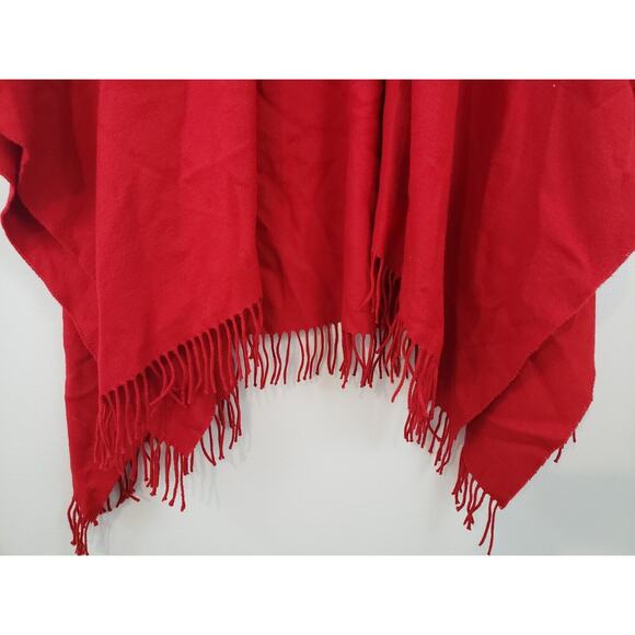 (J5) Womens Shawl Cape Poncho Wrap Fringed Size OS One Size Red Made in France - Picture 3 of 6